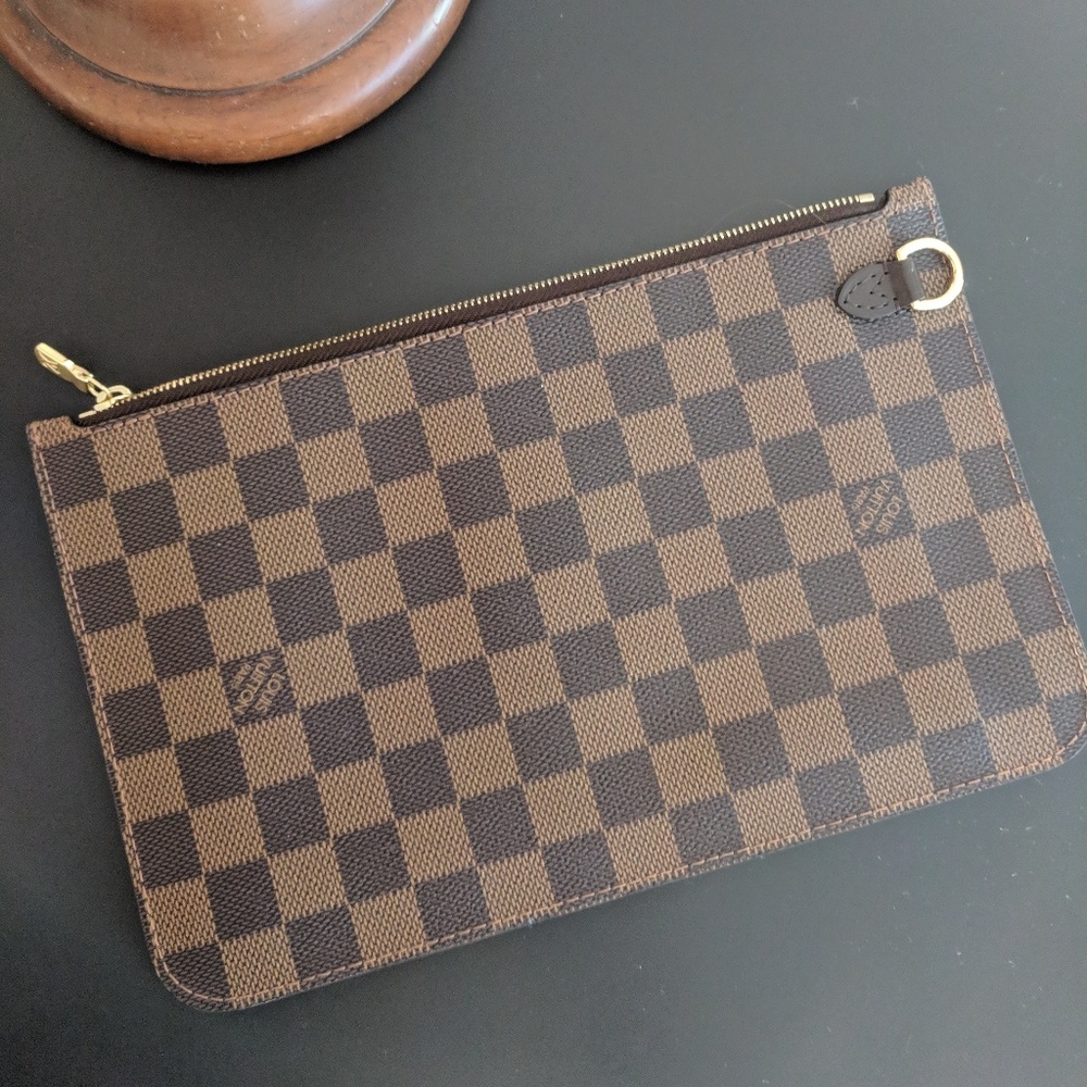 Authentic Louis Vuitton Damier Ebene pochette MM